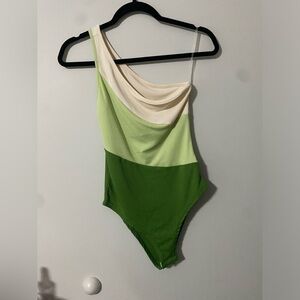 NWOT one shoulder colorblock bodysuit